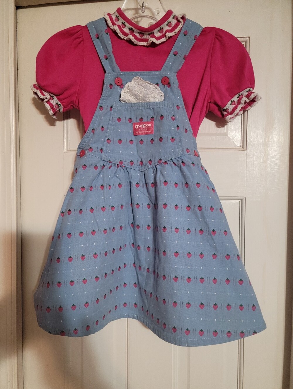 Vintage oshkosh sz 6 Blue Pink strawberry skirtall jumper Set